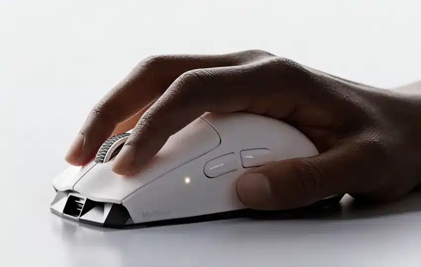 melgeekhoruslightweightesportsgamingmouse 10